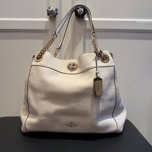 Pristine COACH White Ivory Pebbled Leather Turnlock Edie Handbag
